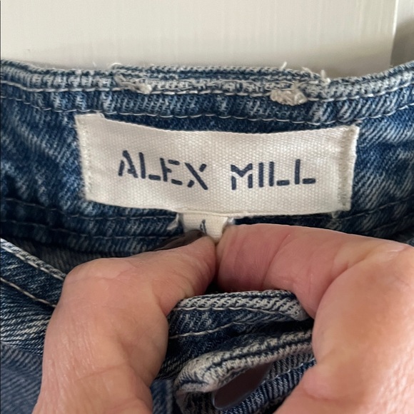 Álex Mills Jeans - Picture 11 of 12